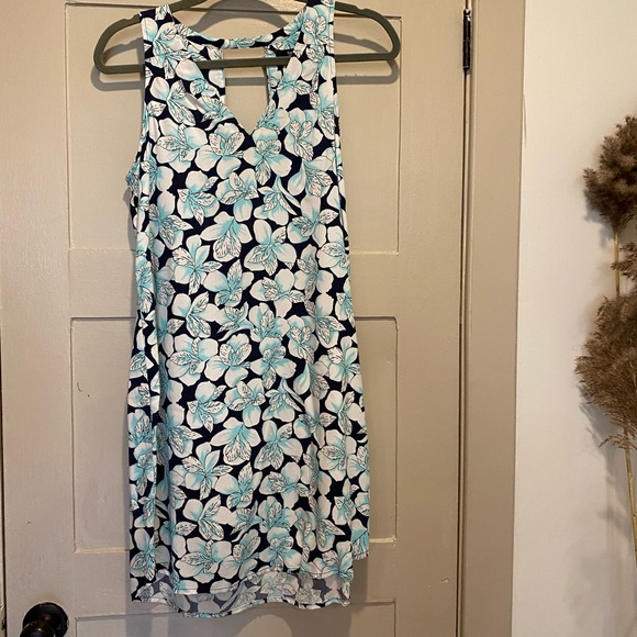 Easy and cute dress - Picture 1 of 6